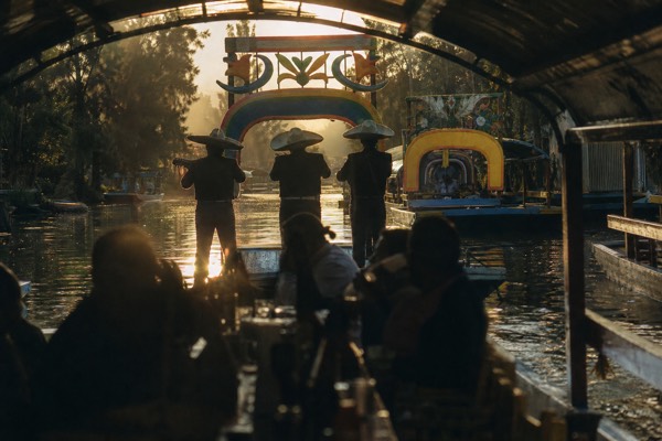 Premium Frida Kahlo Museum and Xochimilco, Small Groups